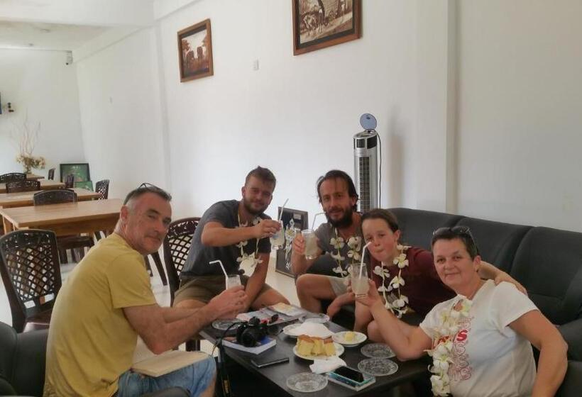 Miheen Hotel & Resort   Anuradhapura