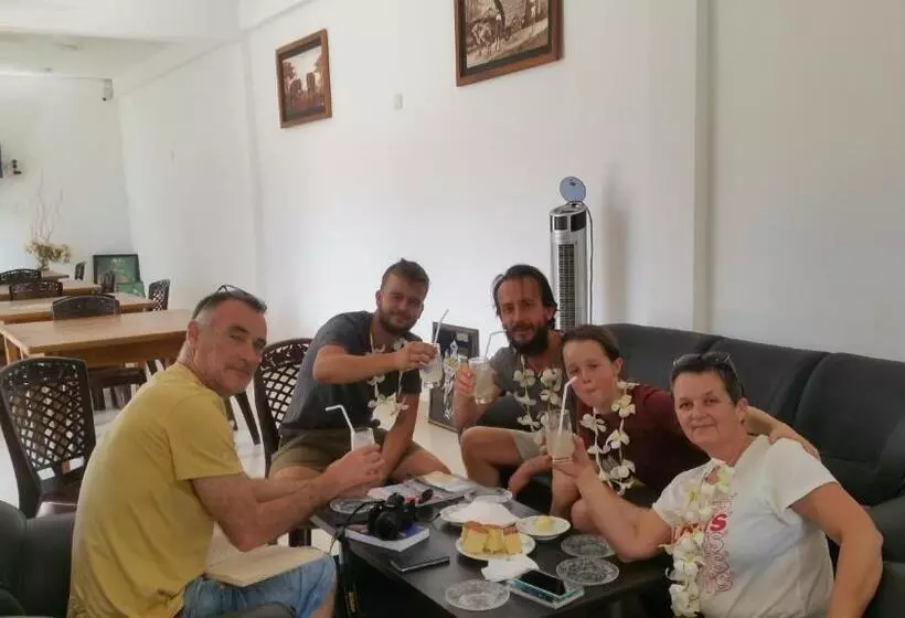 Miheen Hotel & Resort   Anuradhapura