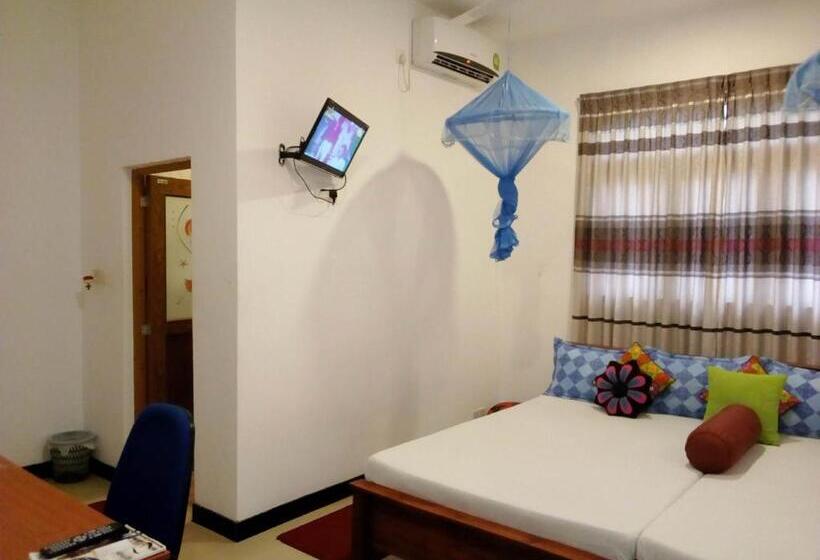 Miheen Hotel & Resort   Anuradhapura