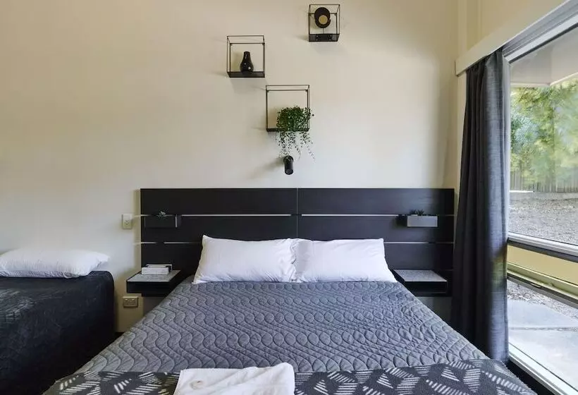 Blue Gums Hotel Motel