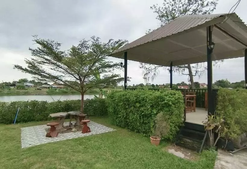 Lomakeskus เรือนจำปา