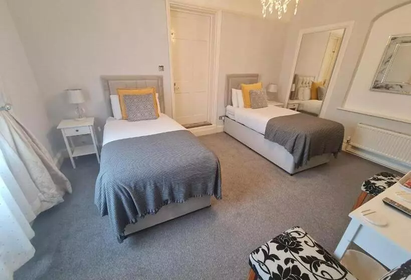 Aamiaismajoitus (B&B) Beaufort Lodge