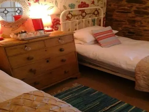 Holly Cottage Vintage B&b