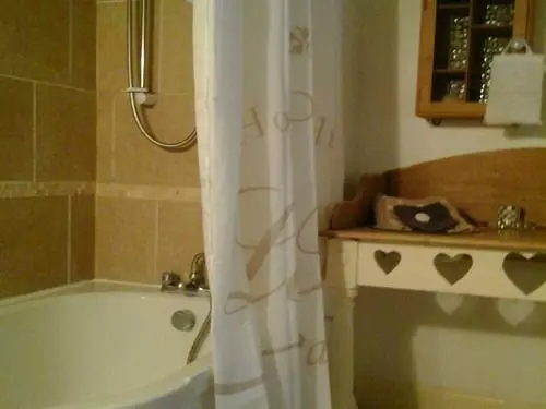 Holly Cottage Vintage B&b