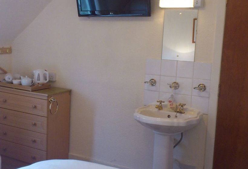 Bed and Breakfast Christines Guest House