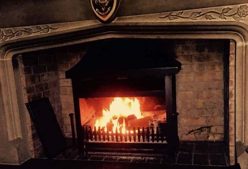 민박 Highland Bear Lodge & Luxury Bear Huts