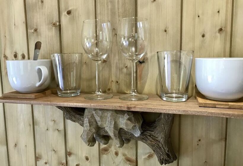 민박 Highland Bear Lodge & Luxury Bear Huts