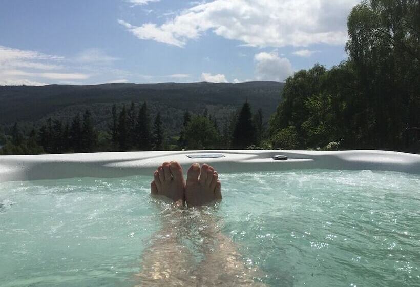 민박 Highland Bear Lodge & Luxury Bear Huts