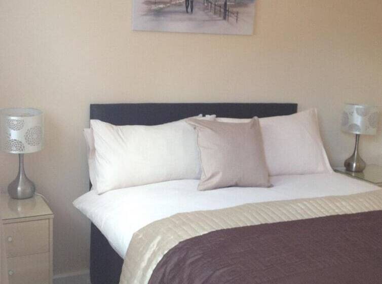 Bed and Breakfast Newent Golf Club And Lodges