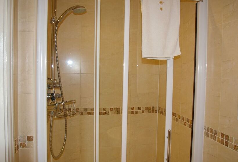 住宿加早餐  The Grange