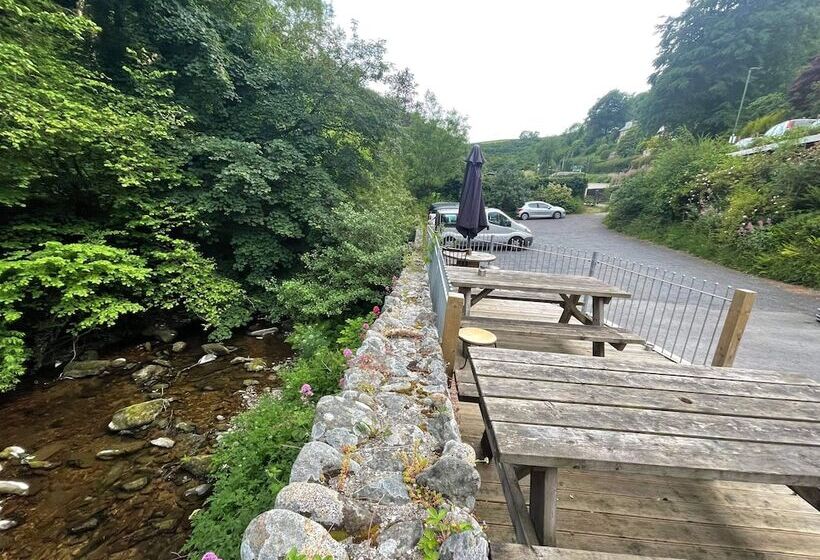 ホテル Cottage Inn