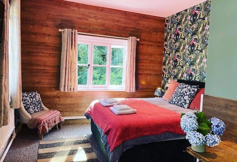 ホテル Cottage Inn