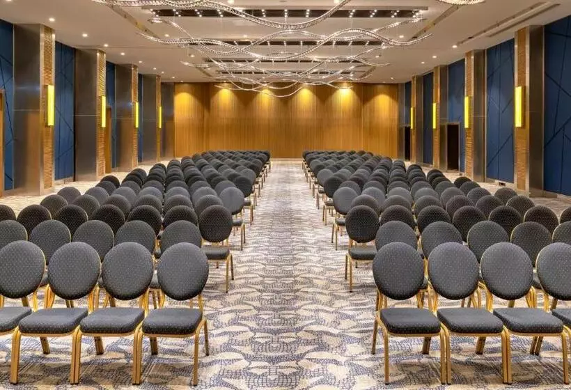 Otel Crowne Plaza Florya Istanbul, An Ihg