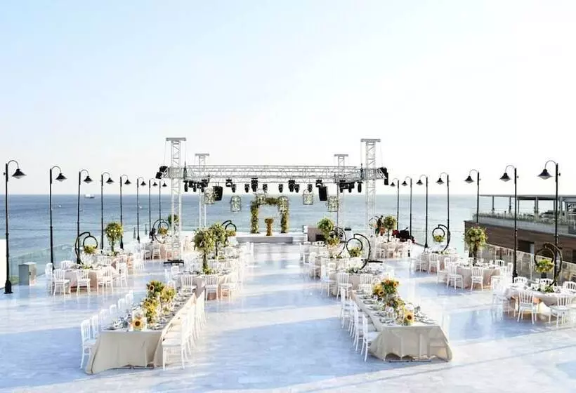 Otel Crowne Plaza Florya Istanbul, An Ihg