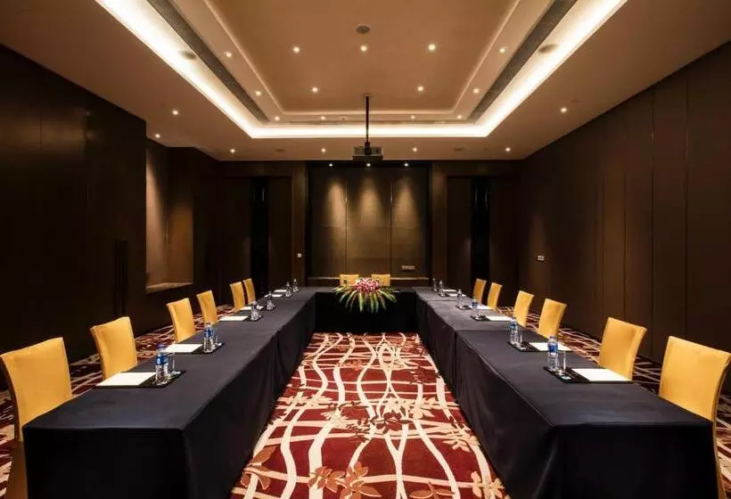 هتل Crowne Plaza Fuzhou Riverside, An Ihg