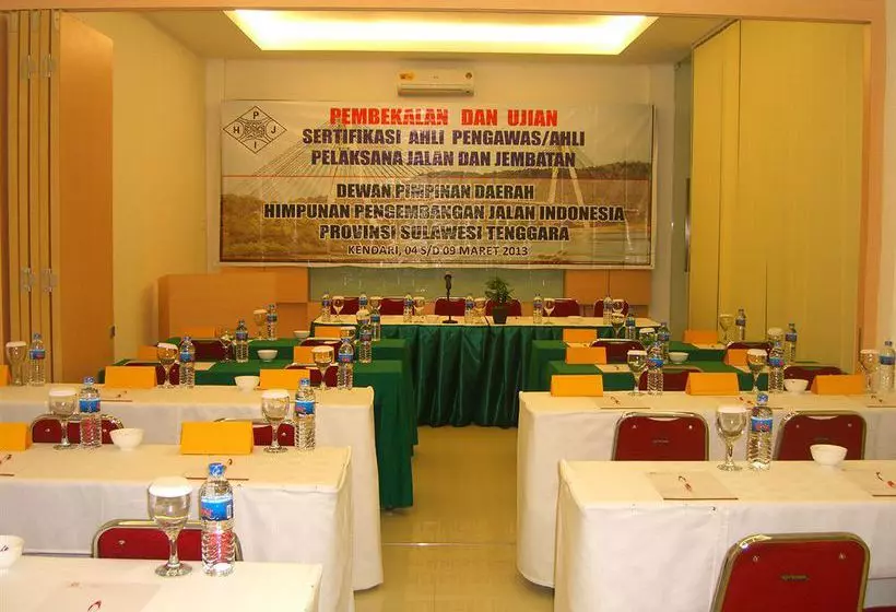 호텔 Dragon Inn Kendari