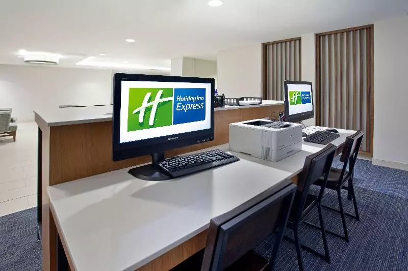 Holiday Inn Express Hotel & Suites Austin Downtown   University, An Ihg
