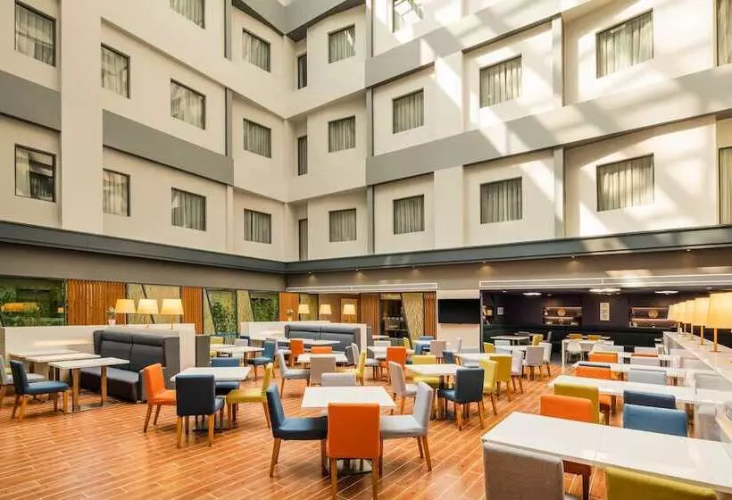 فندق Holiday Inn Express Shenyang North Station, An Ihg