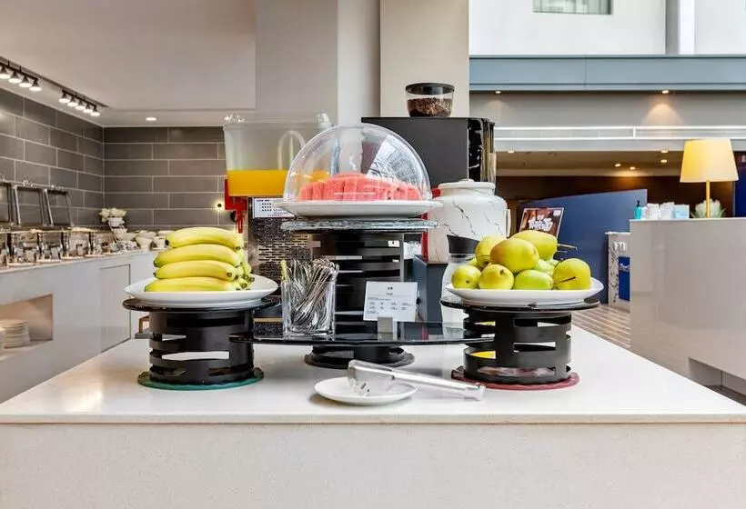 فندق Holiday Inn Express Shenyang North Station, An Ihg