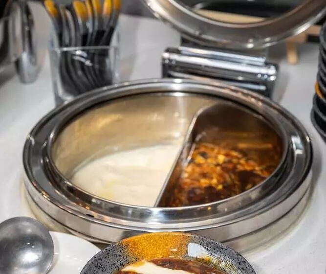 فندق Holiday Inn Express Shenyang North Station, An Ihg