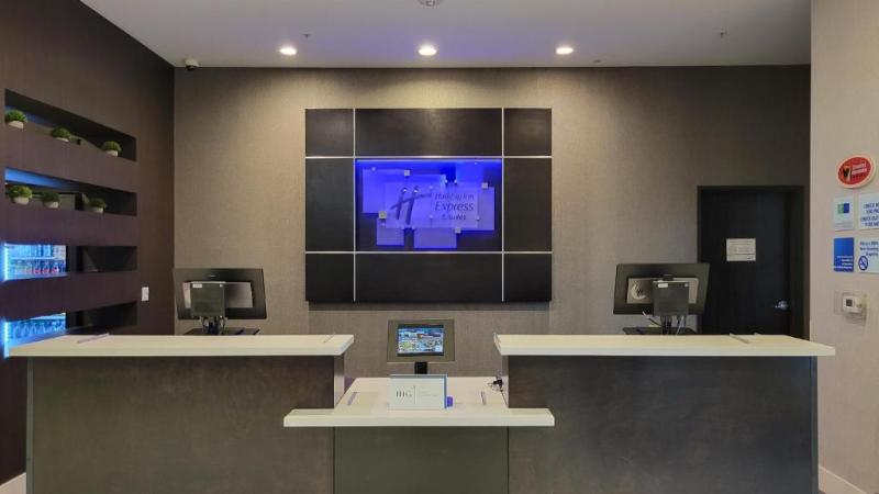 호텔 Holiday Inn Express & Suites Anaheim Resort Area, An Ihg