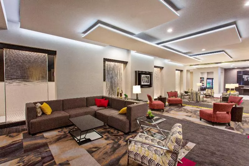 Szálloda Holiday Inn Express & Suites Anaheim Resort Area, An Ihg