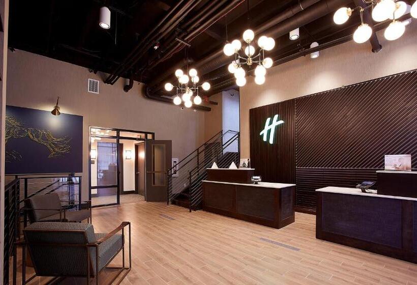 בית מלון כפרי Holiday Inn Express & Suites Louisville Downtown By Ihg