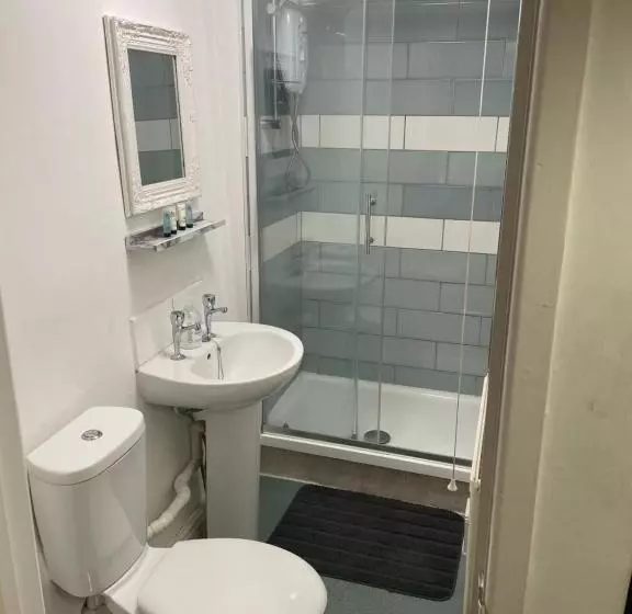 בית מלון כפרי Prestleigh Inn