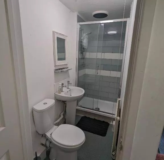 בית מלון כפרי Prestleigh Inn