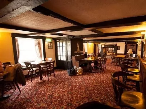 ホテル Punch Bowl Inn