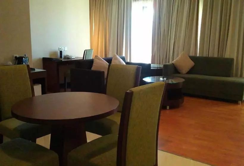 Hotel Sutanraja , Convention & Recreation