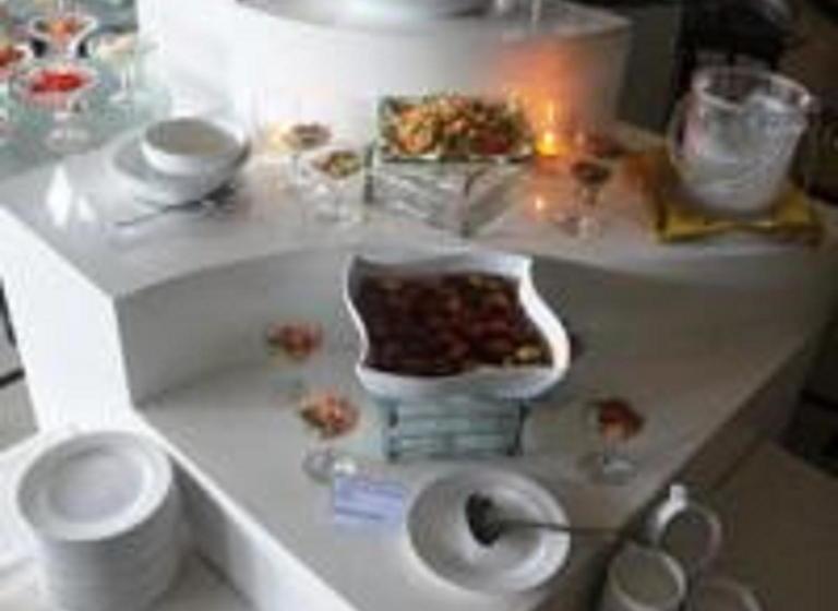 בית מלון כפרי Sutanraja , Convention & Recreation