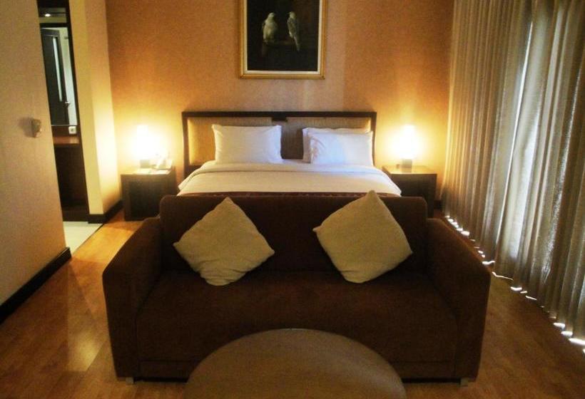 בית מלון כפרי Sutanraja , Convention & Recreation