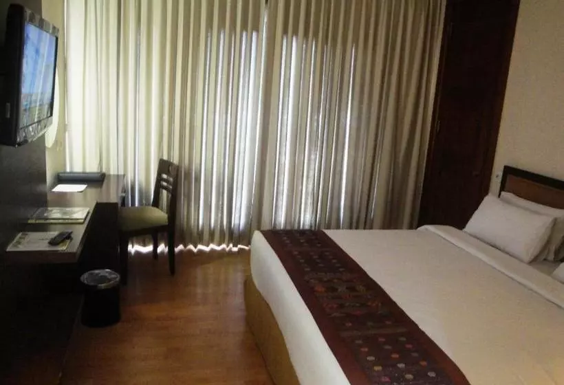 Hotel Sutanraja , Convention & Recreation