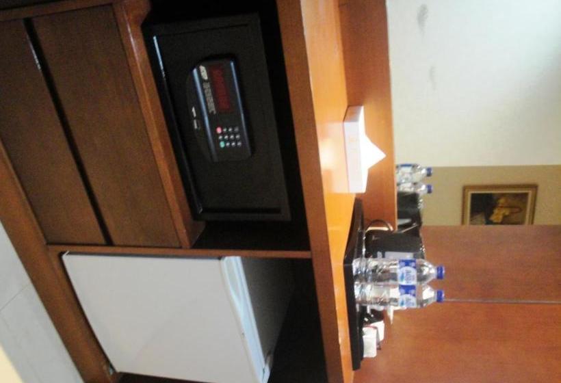 בית מלון כפרי Sutanraja , Convention & Recreation