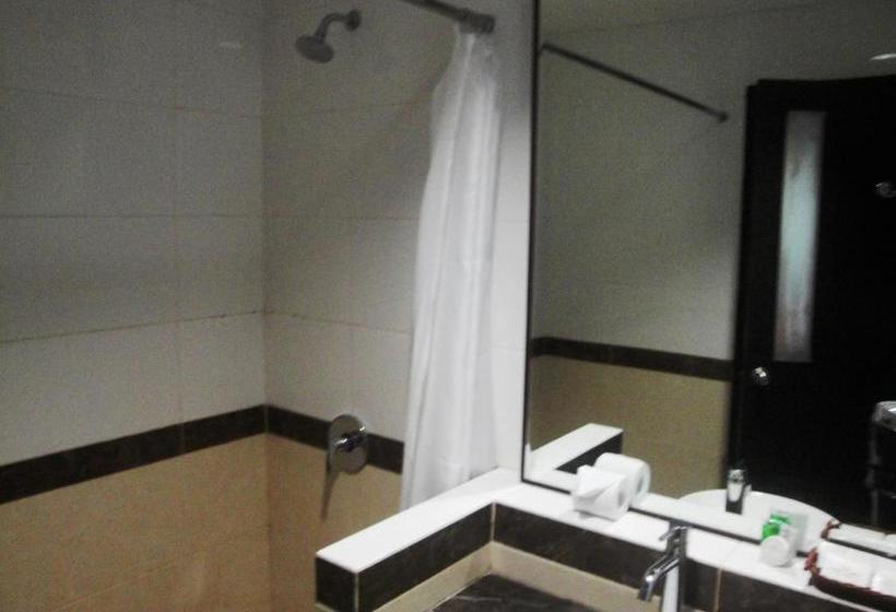 בית מלון כפרי Sutanraja , Convention & Recreation