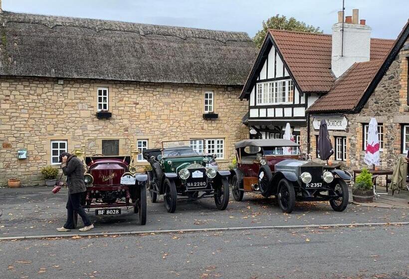 ホテル The Border