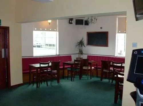 Отель The Main Top