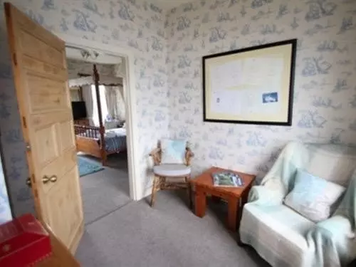 فندق The Three Acres Inn & Restaurant