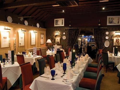 فندق The Three Acres Inn & Restaurant