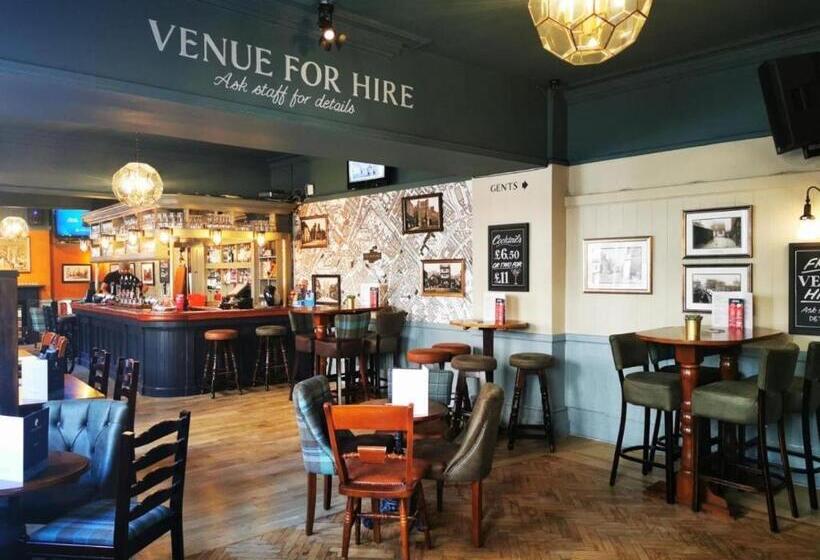 Отель The White Horse