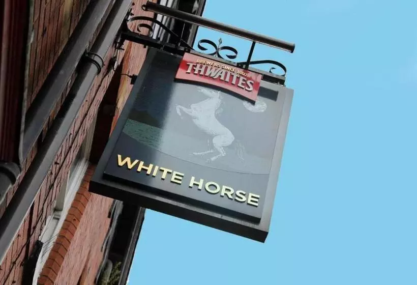 ホテル The White Horse