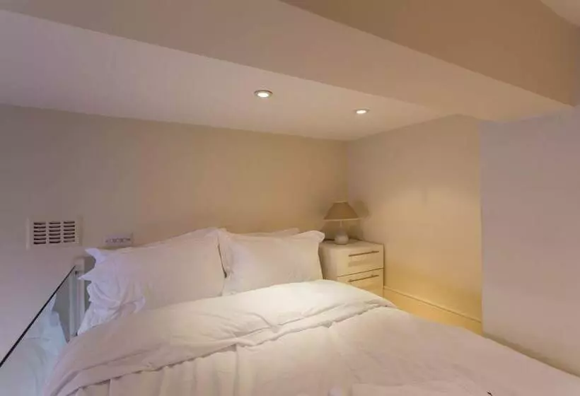 Modern 1 Bed Flat In Knightsbridge