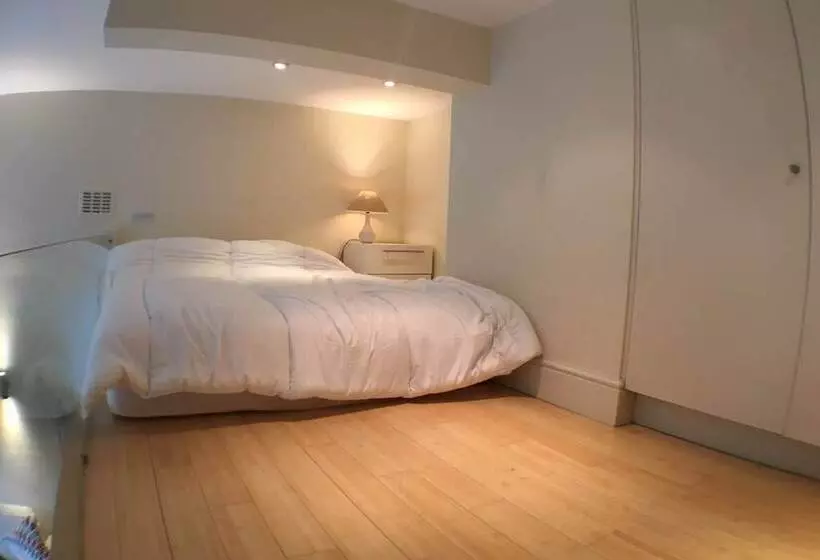 Modern 1 Bed Flat In Knightsbridge