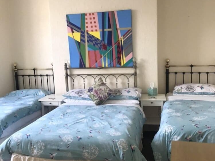 פנסיון Albemarle