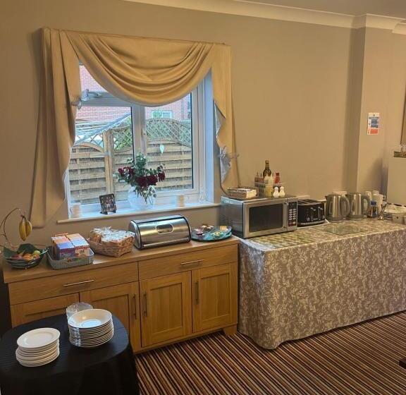 بنسيون The Harp Freehouse And Guesthouse