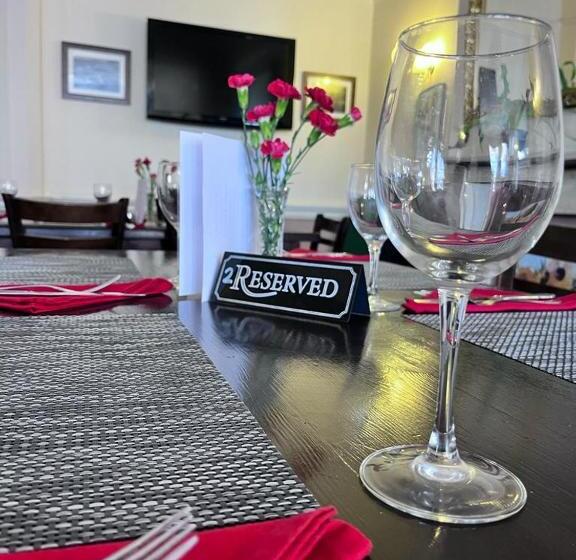 بنسيون The Harp Freehouse And Guesthouse