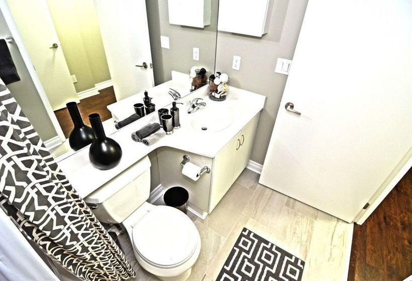 Toronto Escape - The Amber Suite