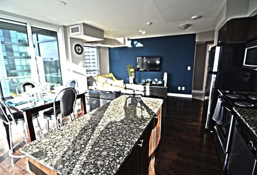 Toronto Escape - The Amber Suite