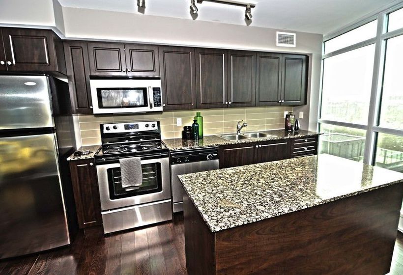 Toronto Escape - The Amber Suite